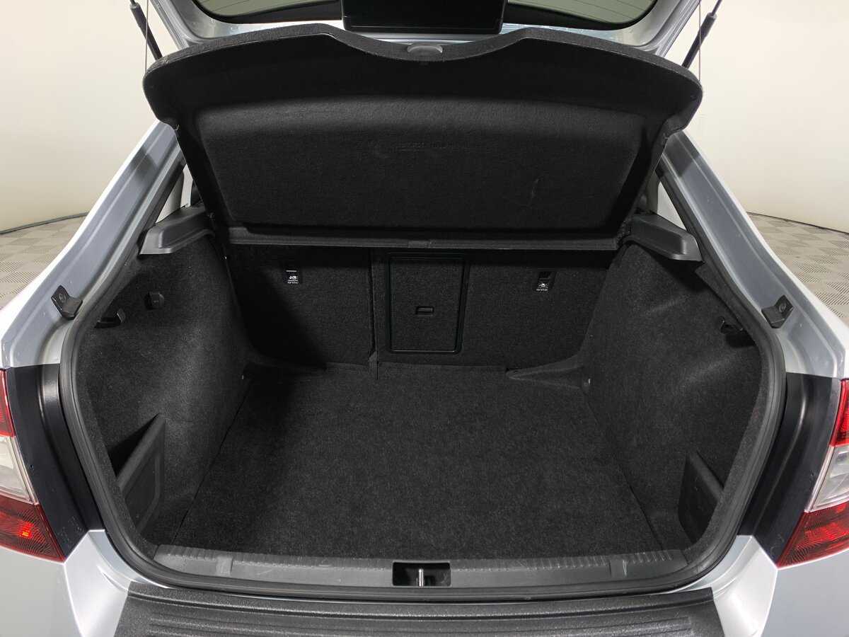 Skoda Rapid с пробегом — 2019 год. Фото: #17