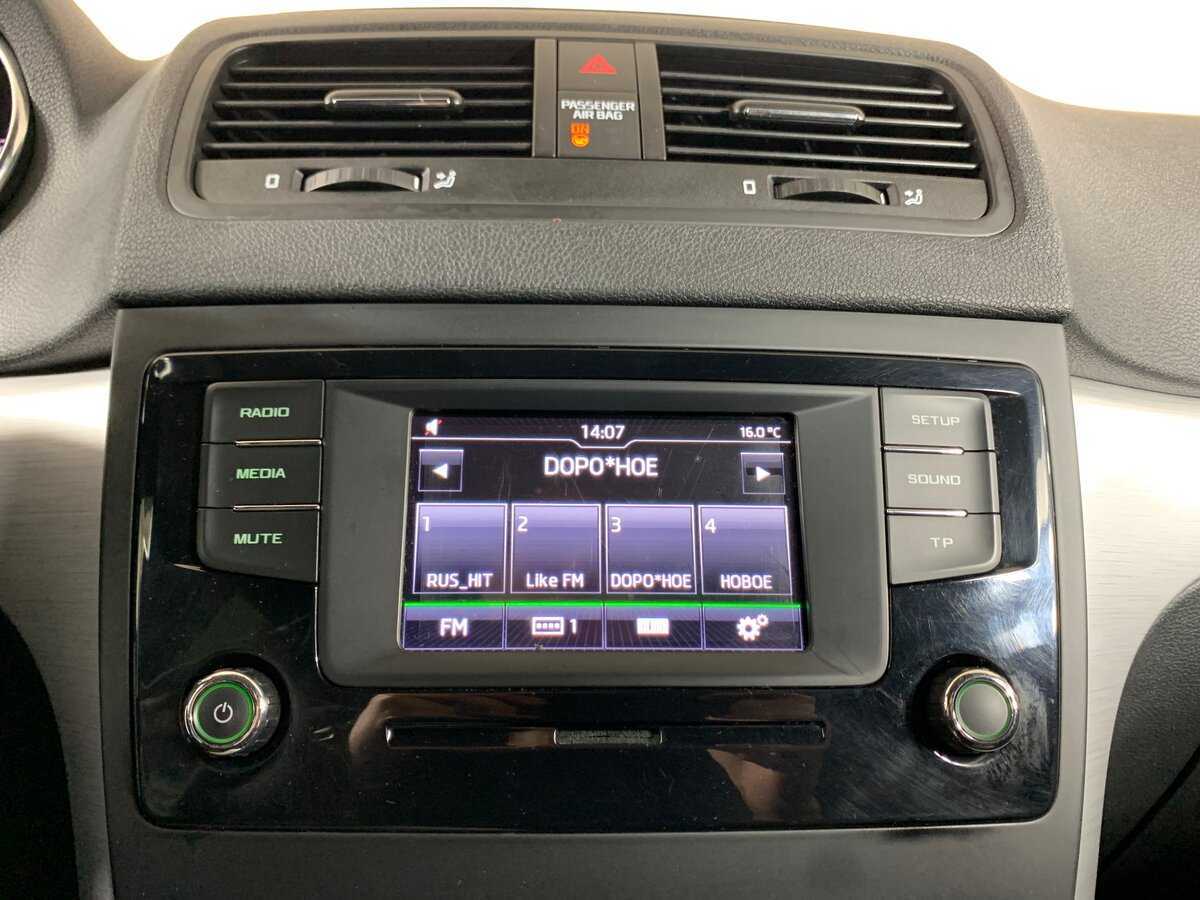 Skoda Yeti с пробегом — 2015 год. Фото: #15