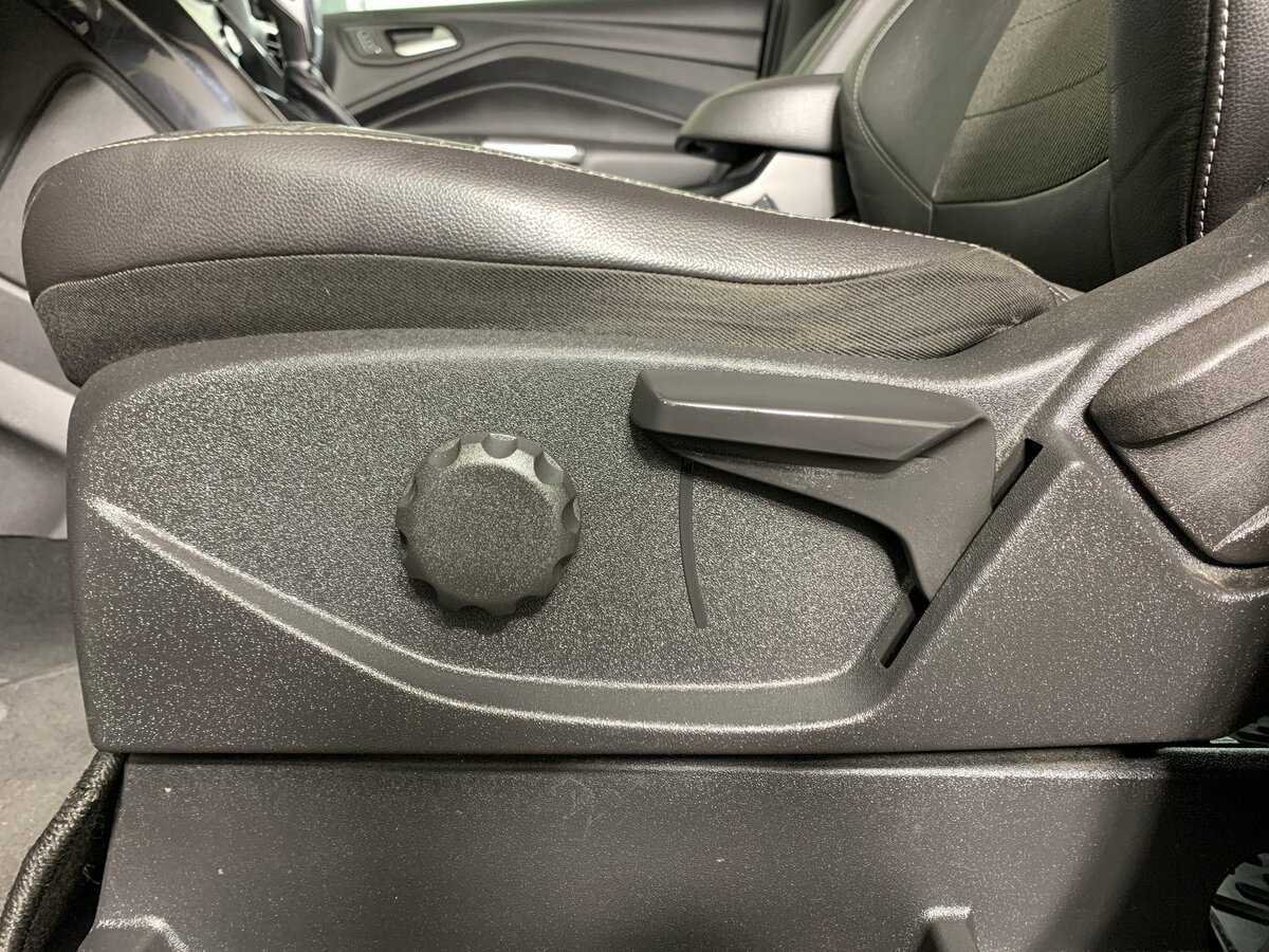 Ford Kuga с пробегом — 2014 год. Фото: #15