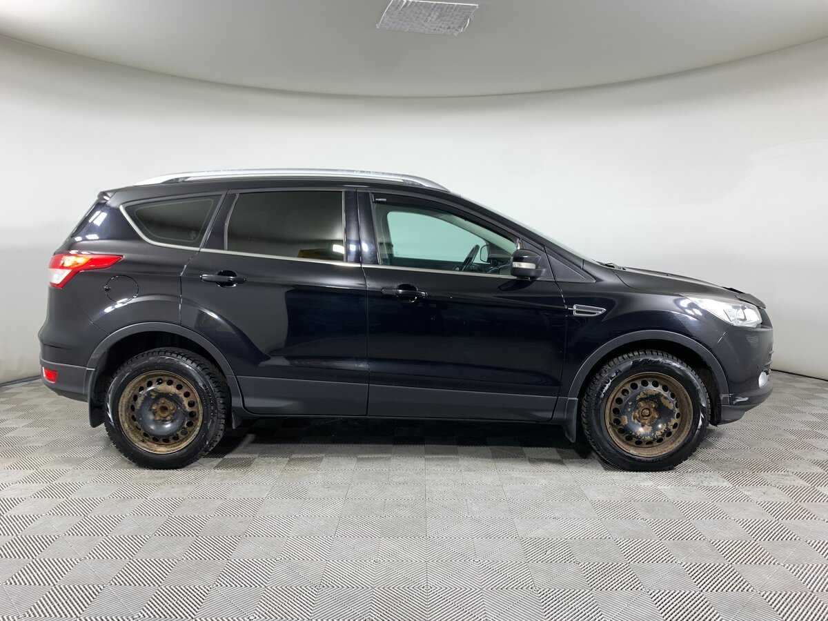 Ford Kuga с пробегом — 2015 год. Фото: #3