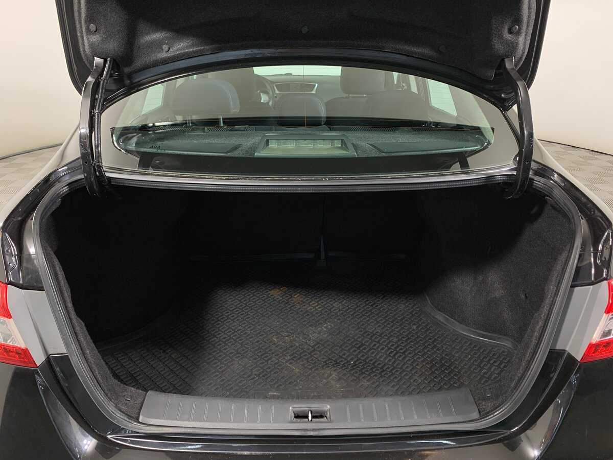 Nissan Sentra с пробегом — 2014 год. Фото: #19