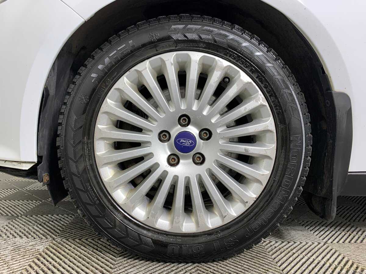 Ford Focus с пробегом — 2014 год. Фото: #8