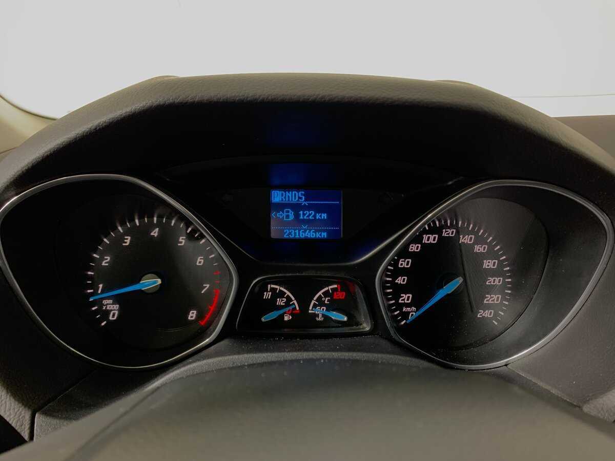 Ford Focus с пробегом — 2014 год. Фото: #14