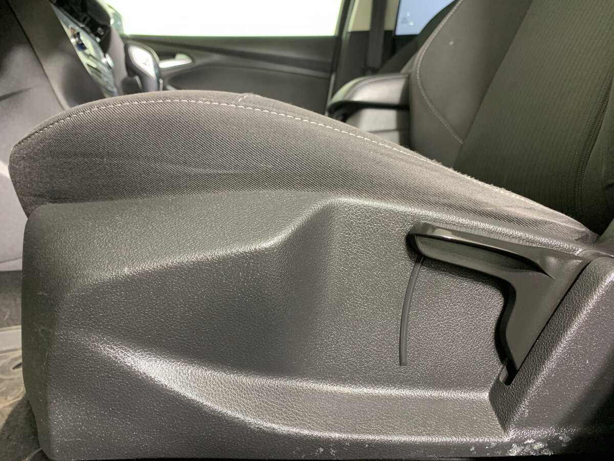 Ford Focus с пробегом — 2014 год. Фото: #16