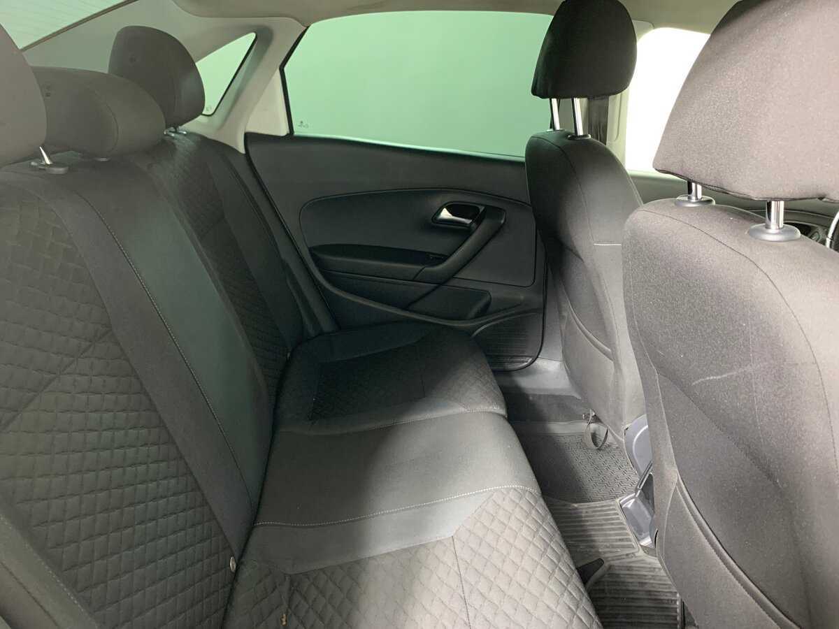 Volkswagen Polo с пробегом — 2018 год. Фото: #17