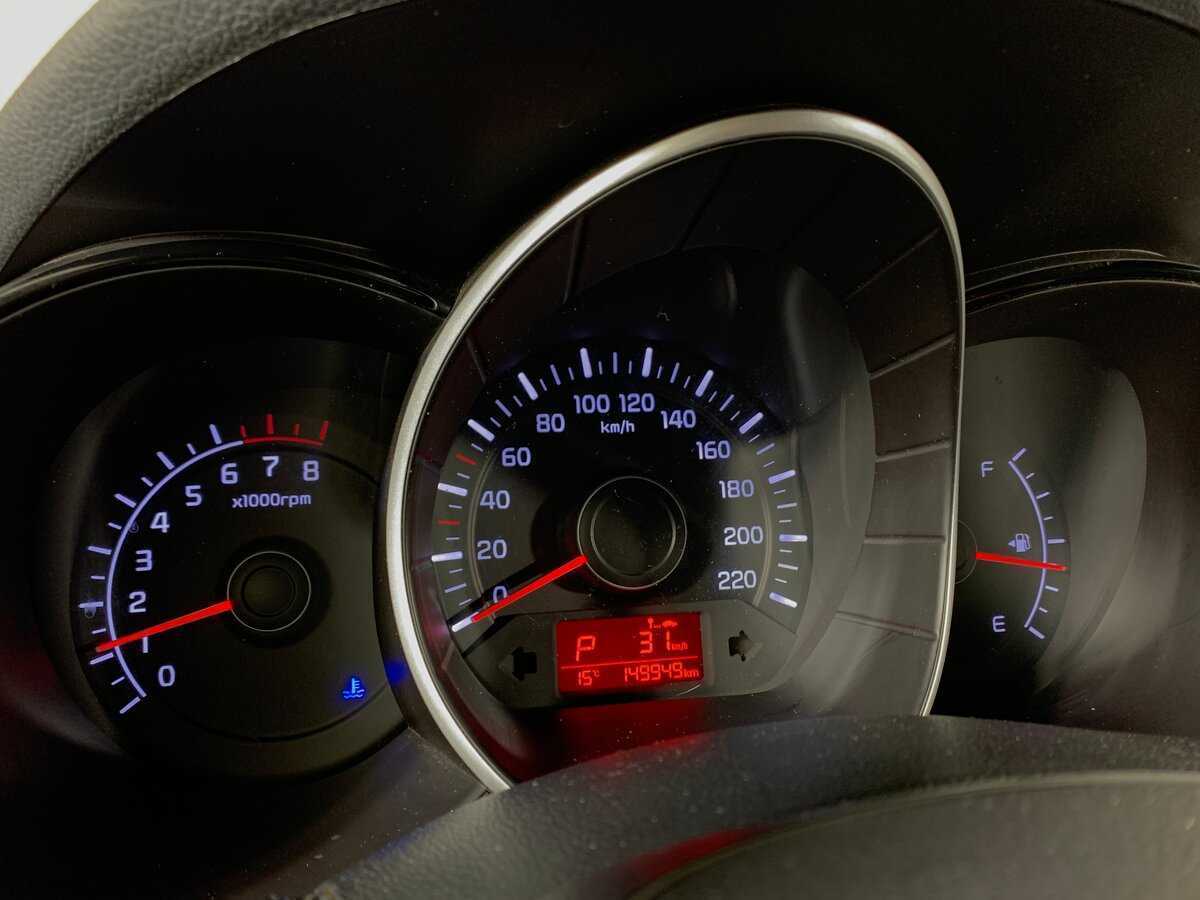 Kia Rio с пробегом — 2017 год. Фото: #12