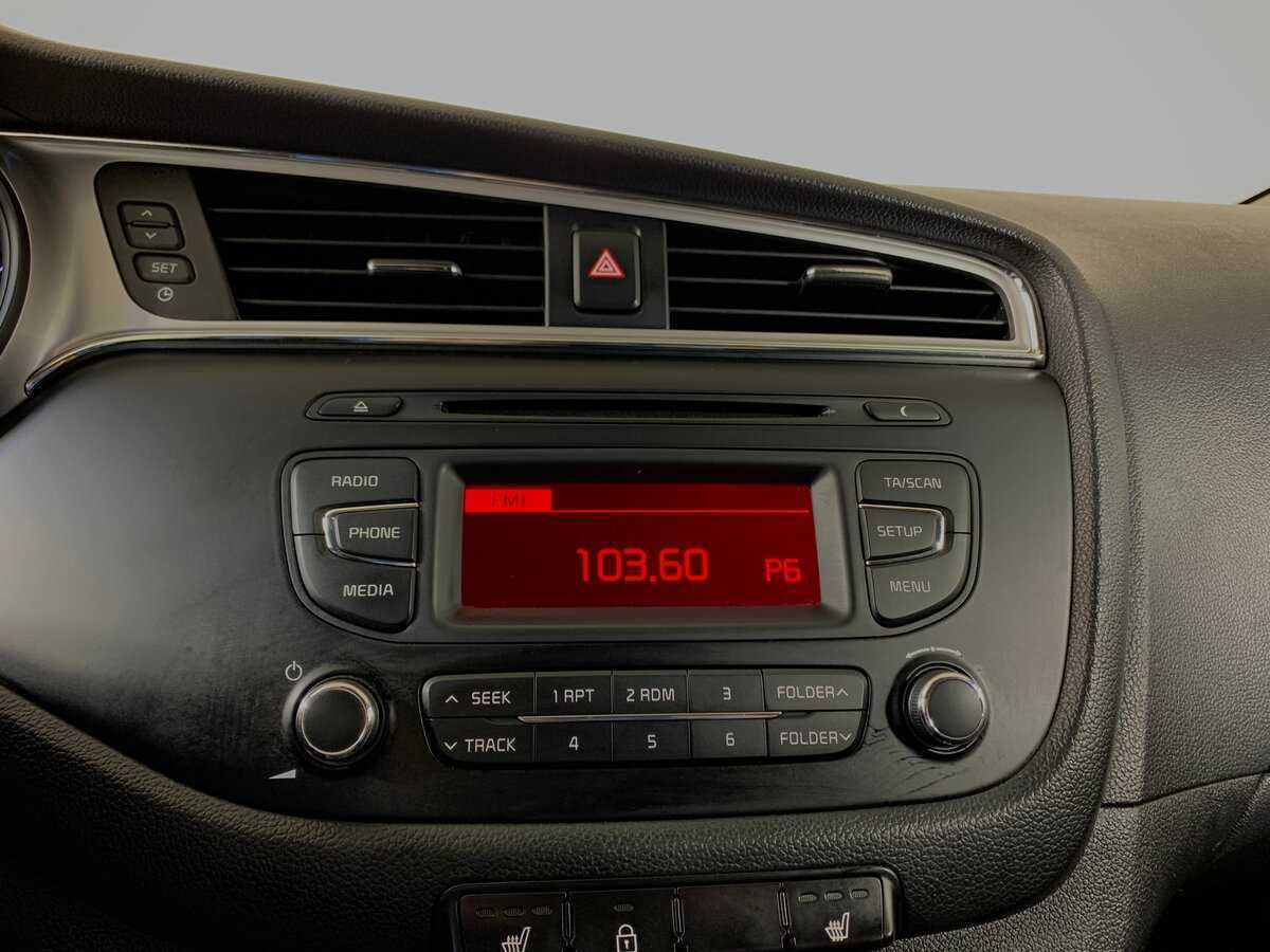 Kia Ceed с пробегом — 2016 год. Фото: #13