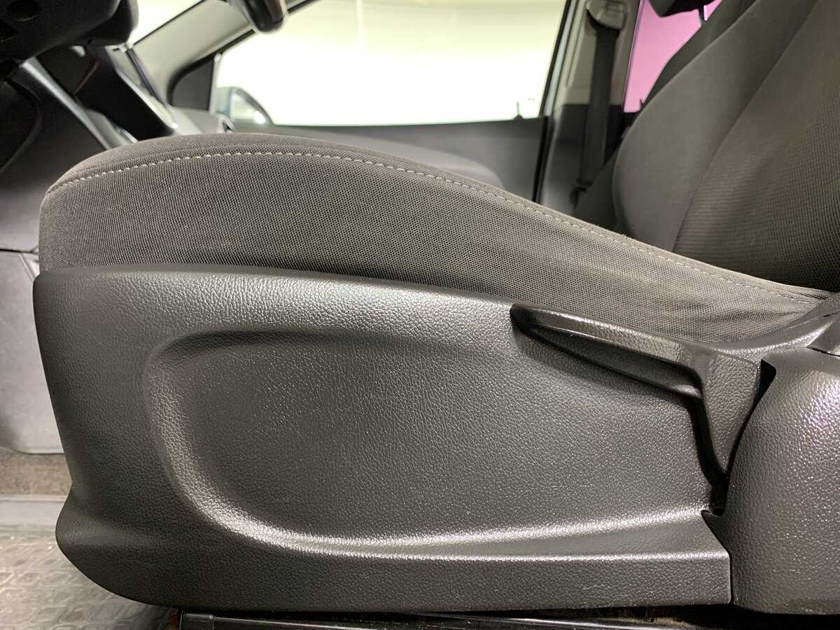 Chevrolet Aveo с пробегом — 2014 год. Фото: #16