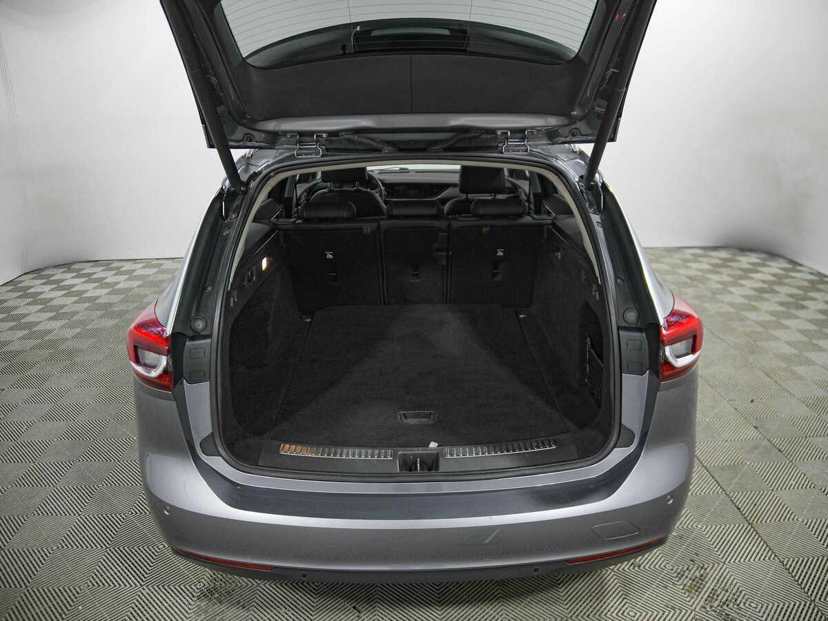 Opel Insignia с пробегом — 2018 год. Фото: #19