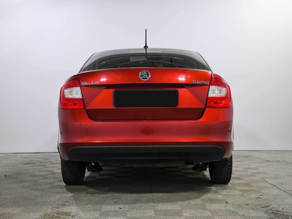 Skoda Rapid с пробегом — 2016 год. Фото: #4