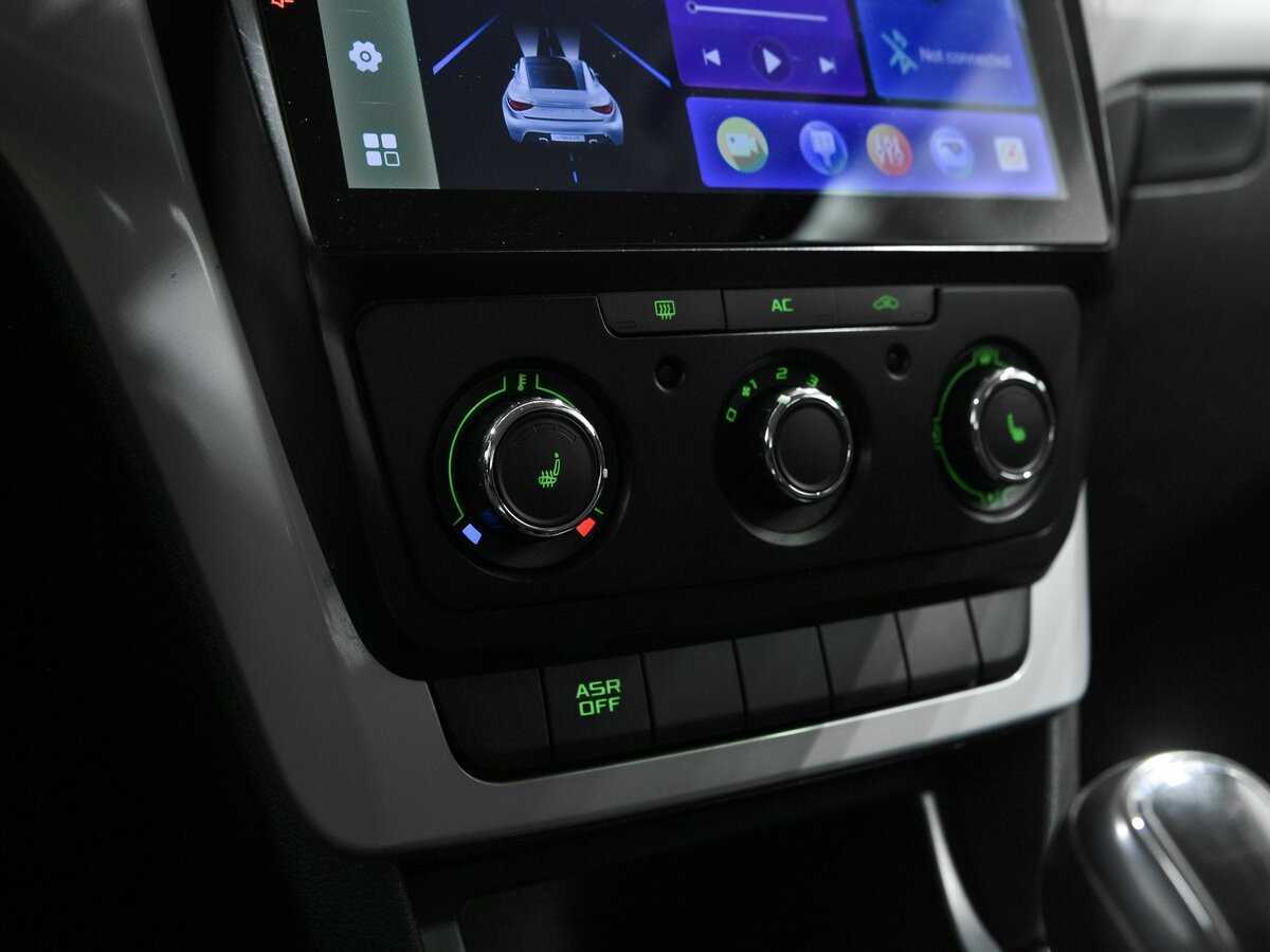 Skoda Yeti с пробегом — 2012 год. Фото: #11