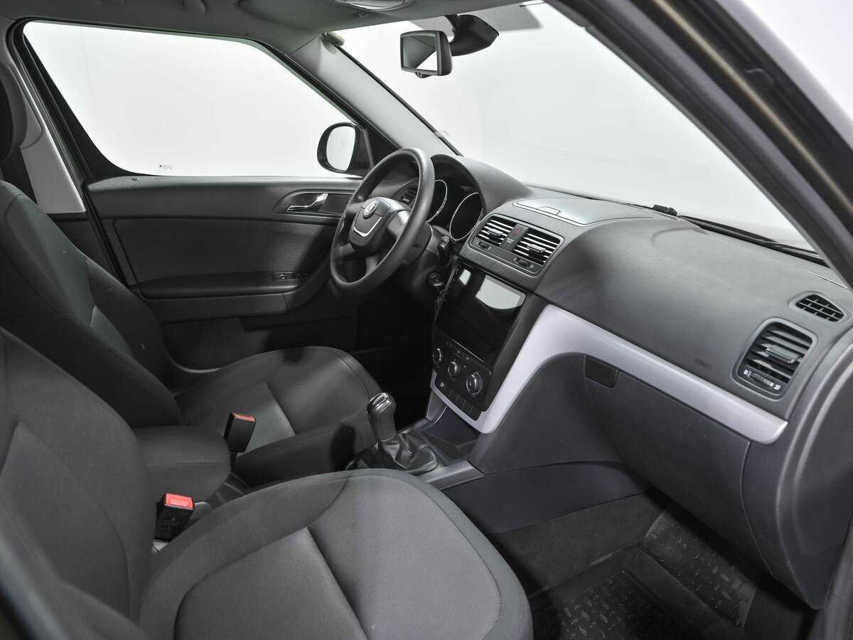 Skoda Yeti с пробегом — 2012 год. Фото: #16