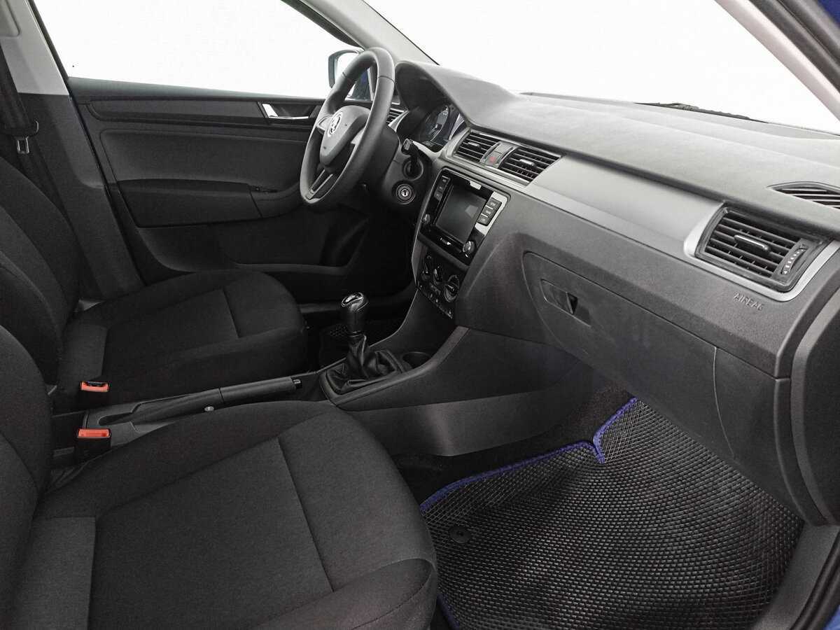 Skoda Rapid с пробегом — 2018 год. Фото: #8