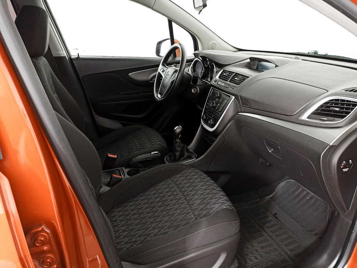 Opel Mokka с пробегом — 2014 год. Фото: #10