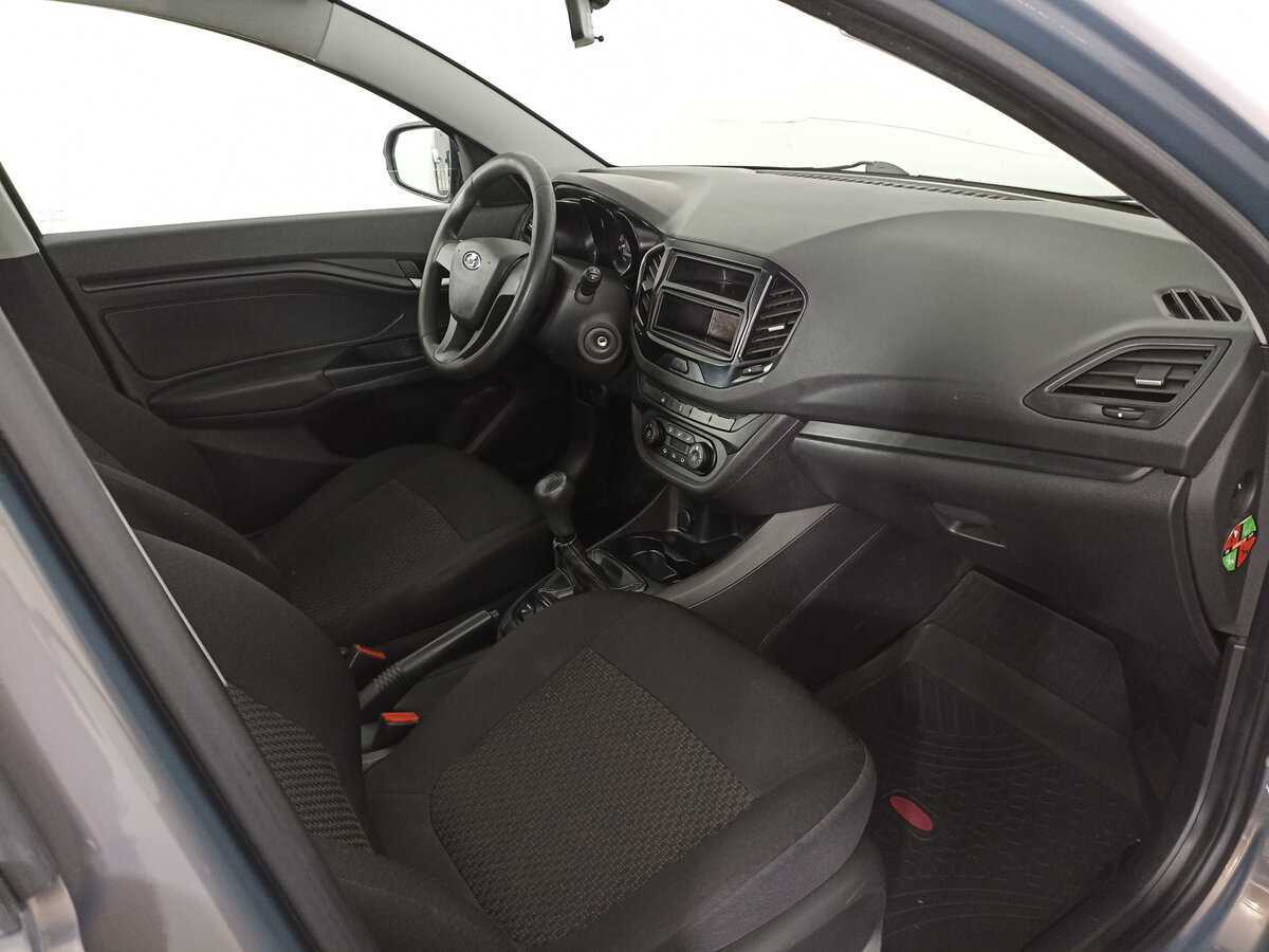 Lada (ВАЗ) Vesta с пробегом — 2017 год. Фото: #9