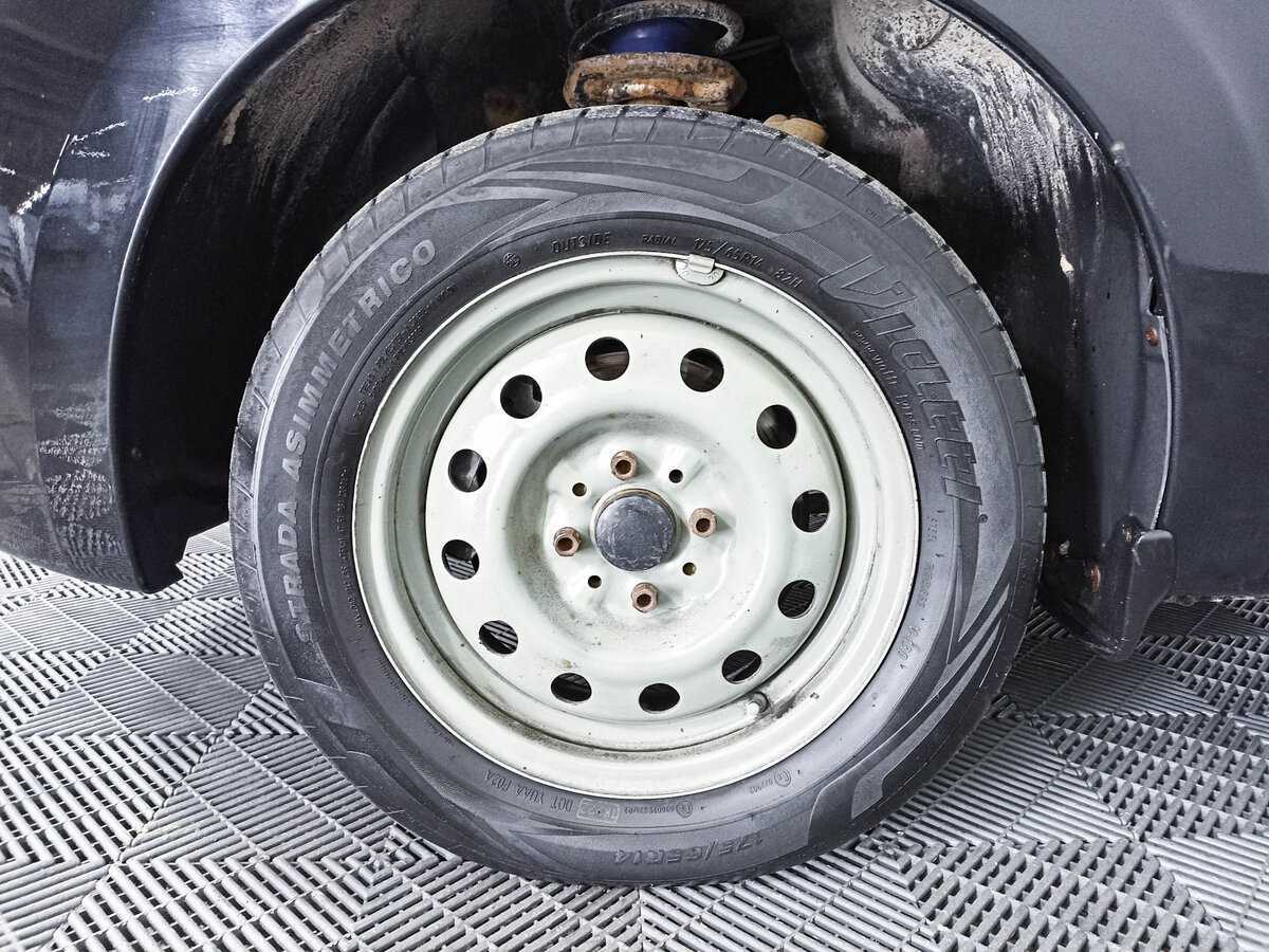 Lada (ВАЗ) Granta с пробегом — 2017 год. Фото: #17