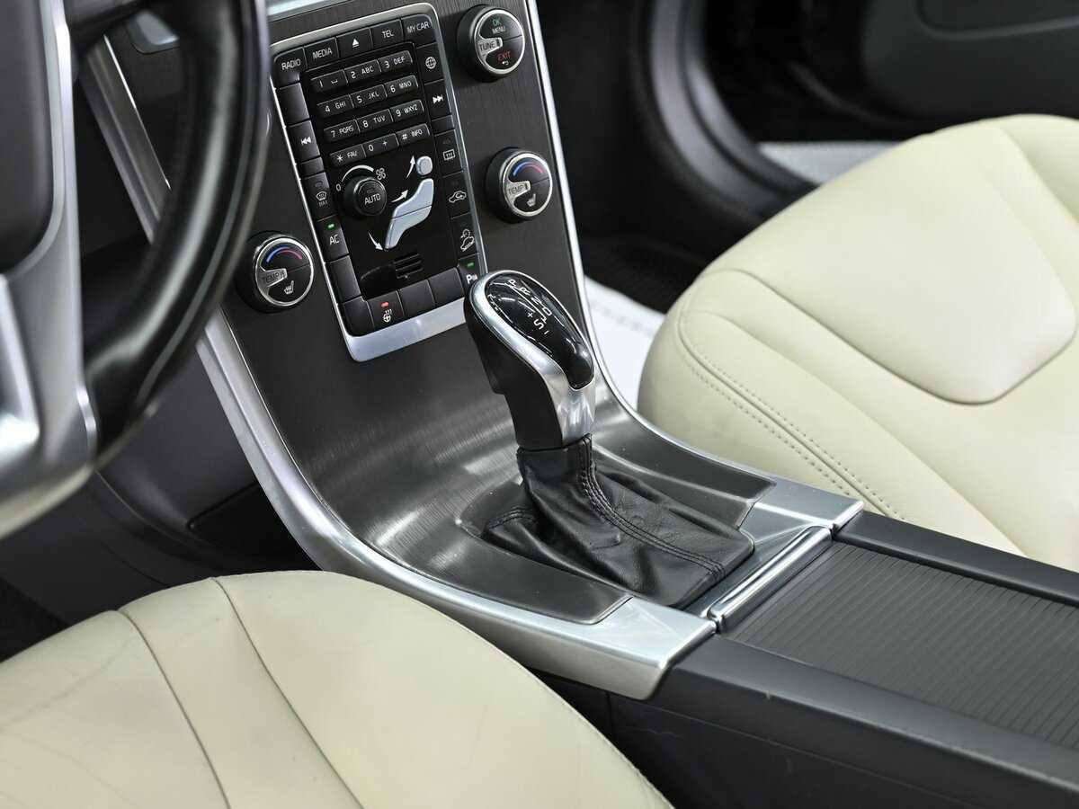 Volvo XC60 с пробегом — 2014 год. Фото: #12