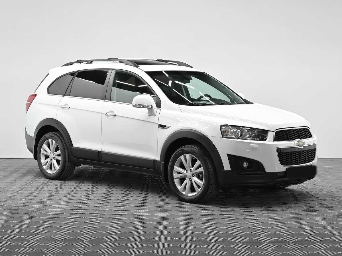 Chevrolet Captiva с пробегом — 2015 год. Фото: #1