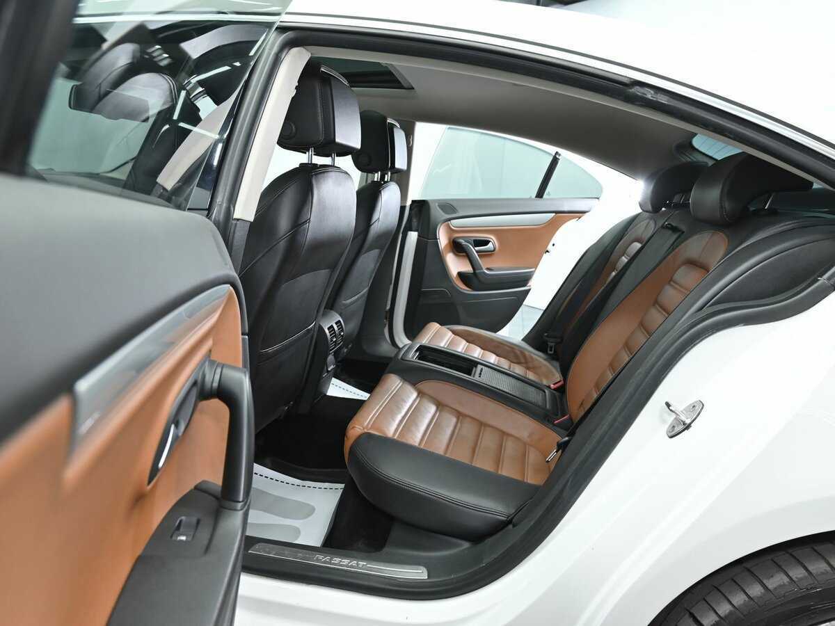 Volkswagen Passat CC с пробегом — 2013 год. Фото: #11