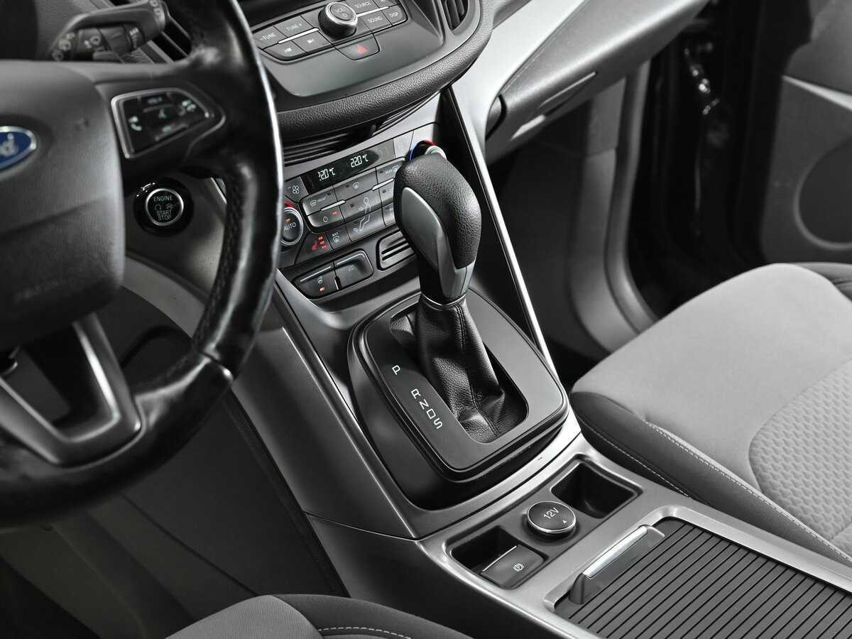 Ford Kuga с пробегом — 2017 год. Фото: #9