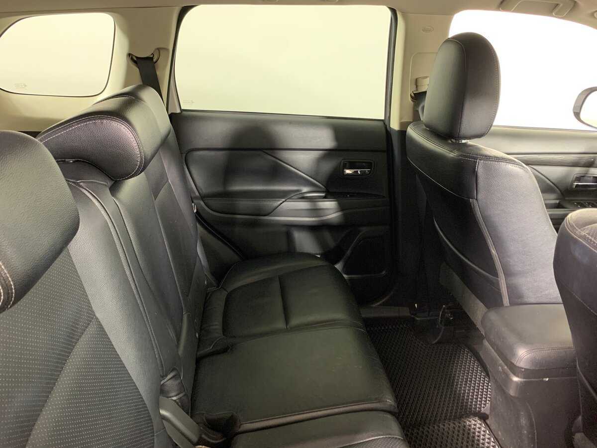 Купить Митсубиши Оутлэндер, 2016, 162 078 км.. Фото: #17