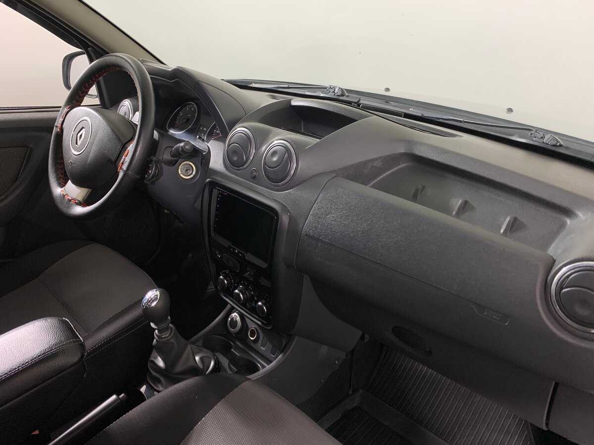 Renault Duster с пробегом — 2012 год. Фото: #13