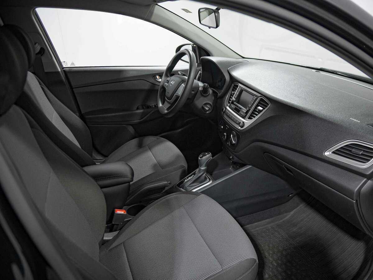 Hyundai Solaris с пробегом — 2021 год. Фото: #13