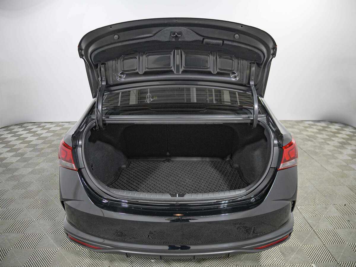 Hyundai Solaris с пробегом — 2021 год. Фото: #14