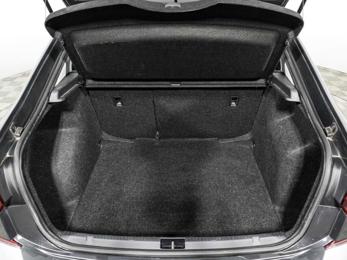 Volkswagen Polo с пробегом — 2020 год. Фото: #14