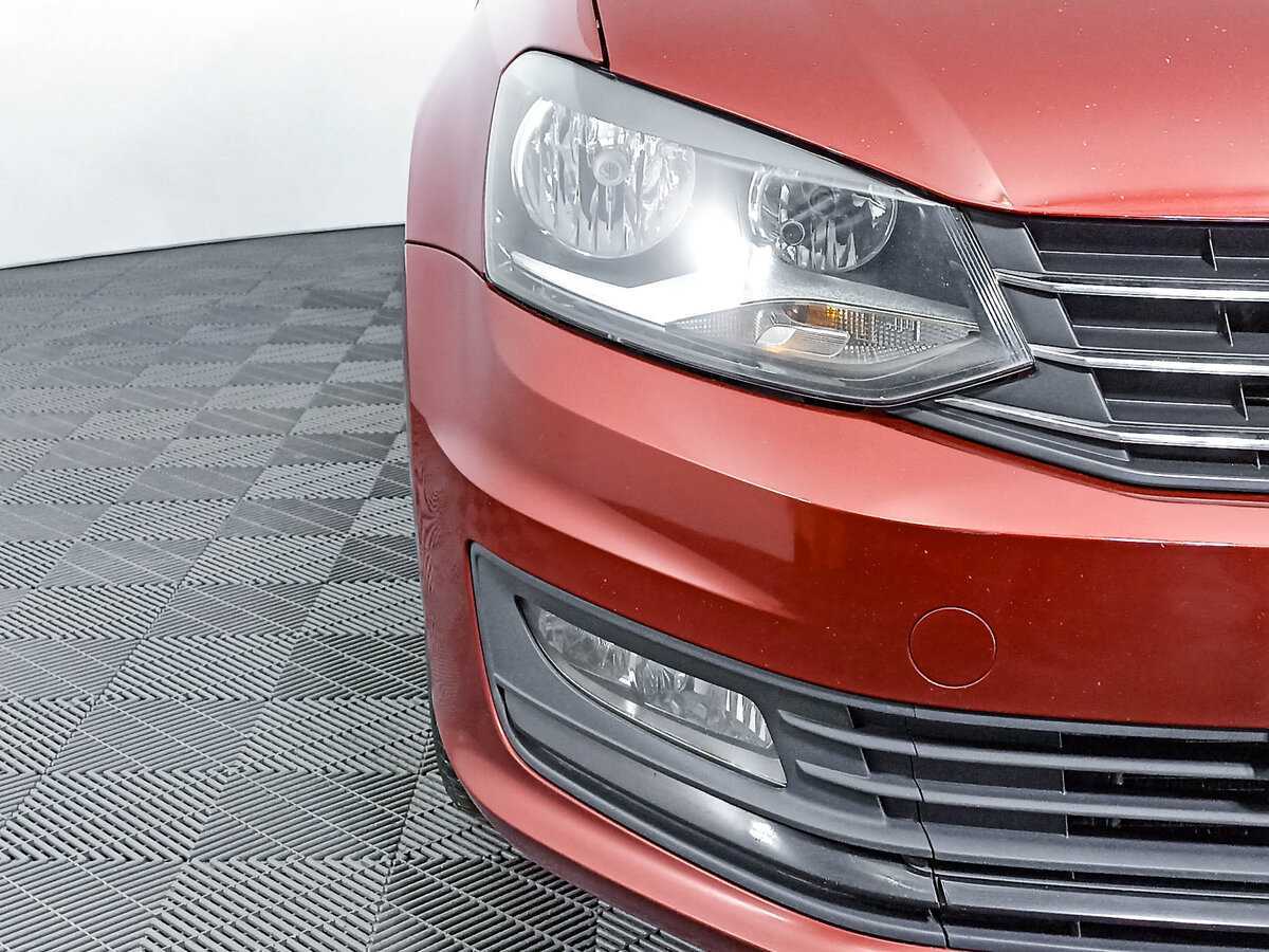 Volkswagen Polo с пробегом — 2016 год. Фото: #16