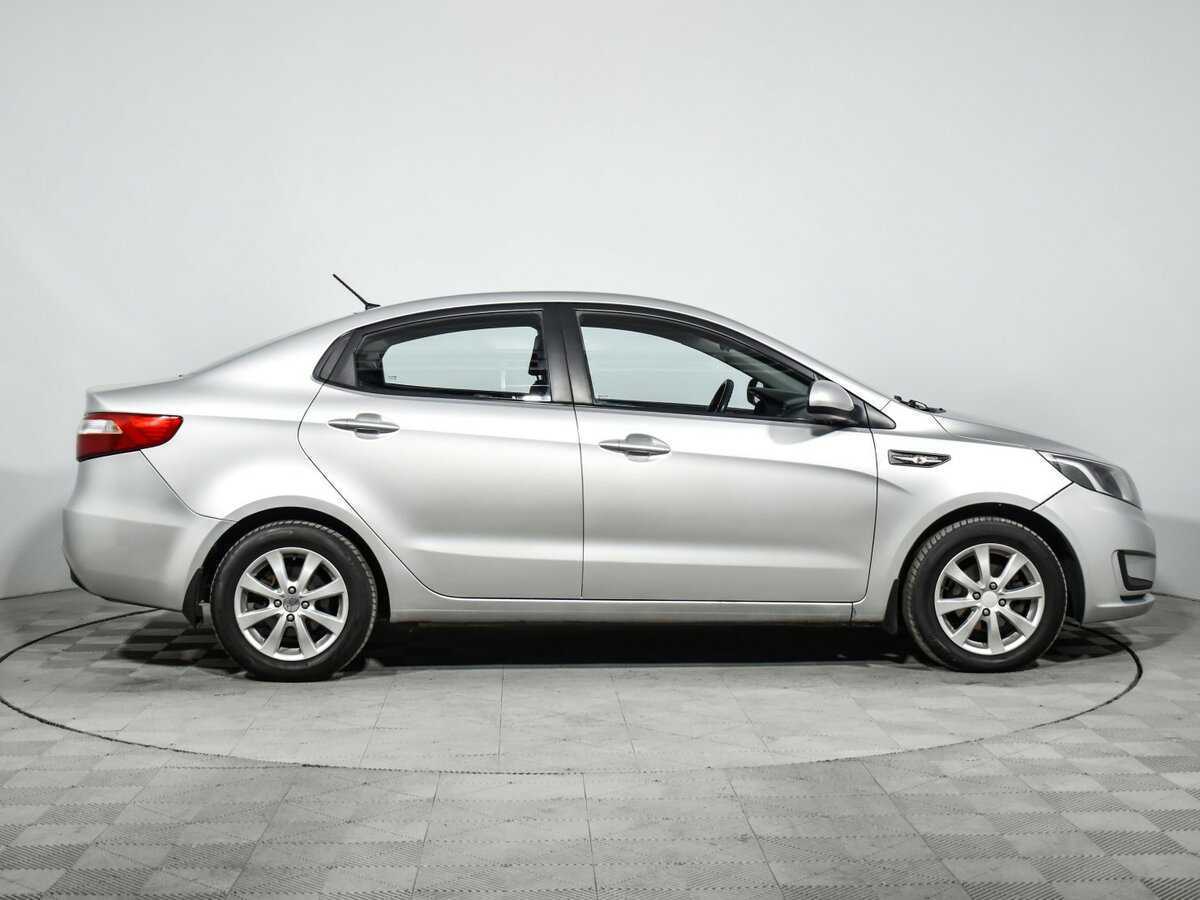 Kia Rio с пробегом — 2012 год. Фото: #3