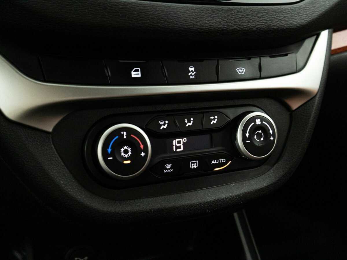 Lada (ВАЗ) Vesta с пробегом — 2018 год. Фото: #15