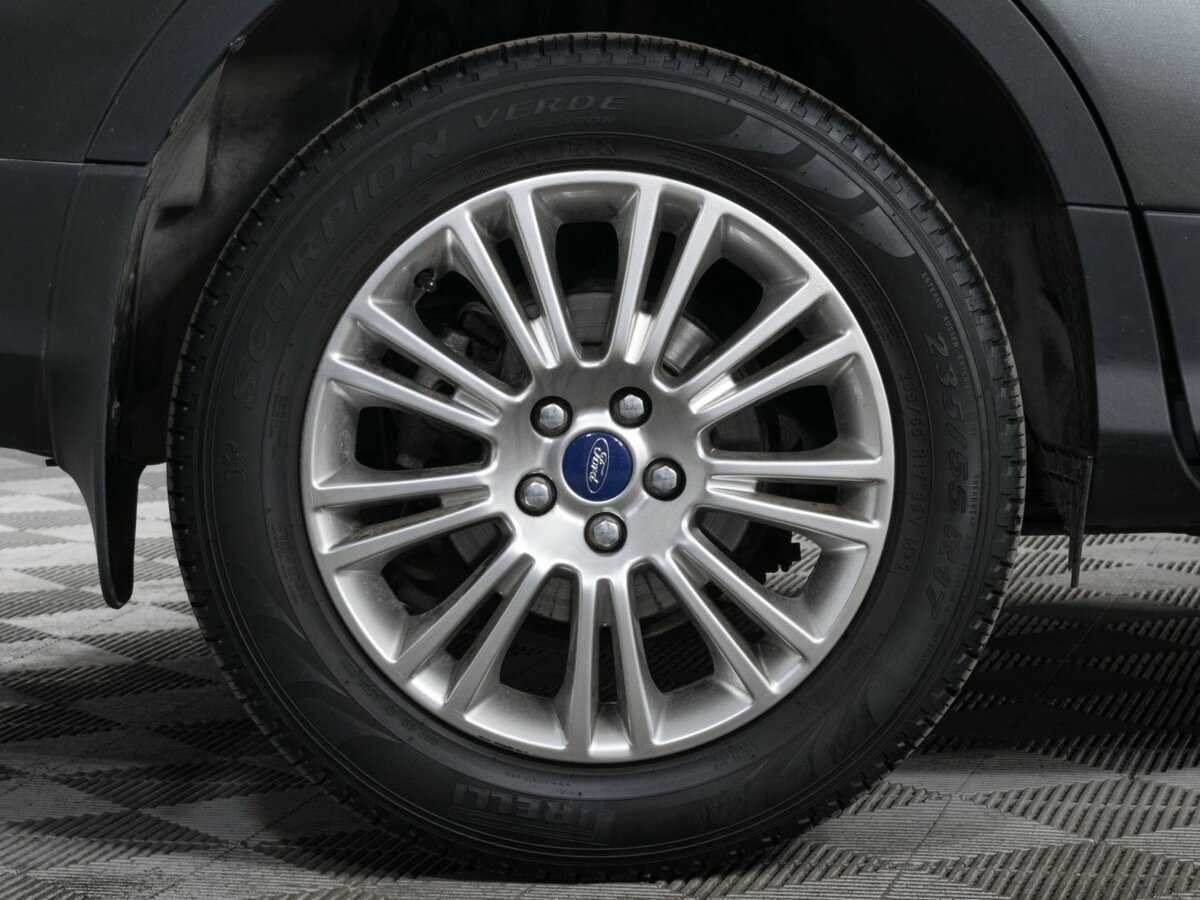 Ford Kuga с пробегом — 2016 год. Фото: #12