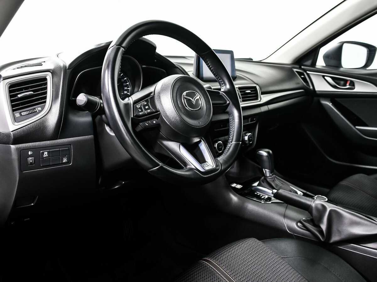 Mazda 3 с пробегом — 2018 год. Фото: #12