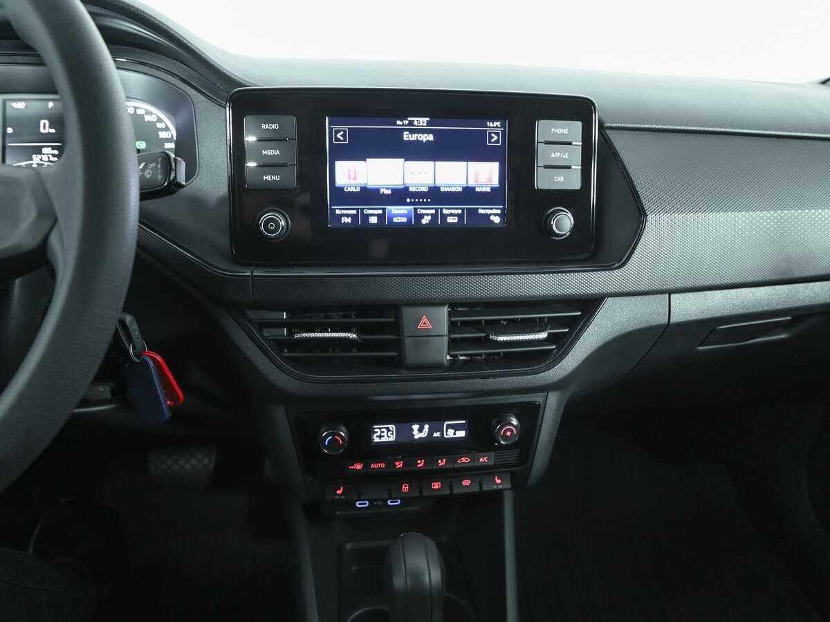 Volkswagen Polo с пробегом — 2020 год. Фото: #9