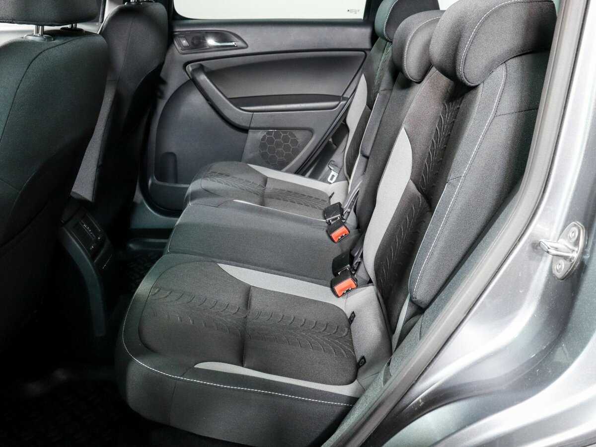 Skoda Yeti с пробегом — 2014 год. Фото: #8