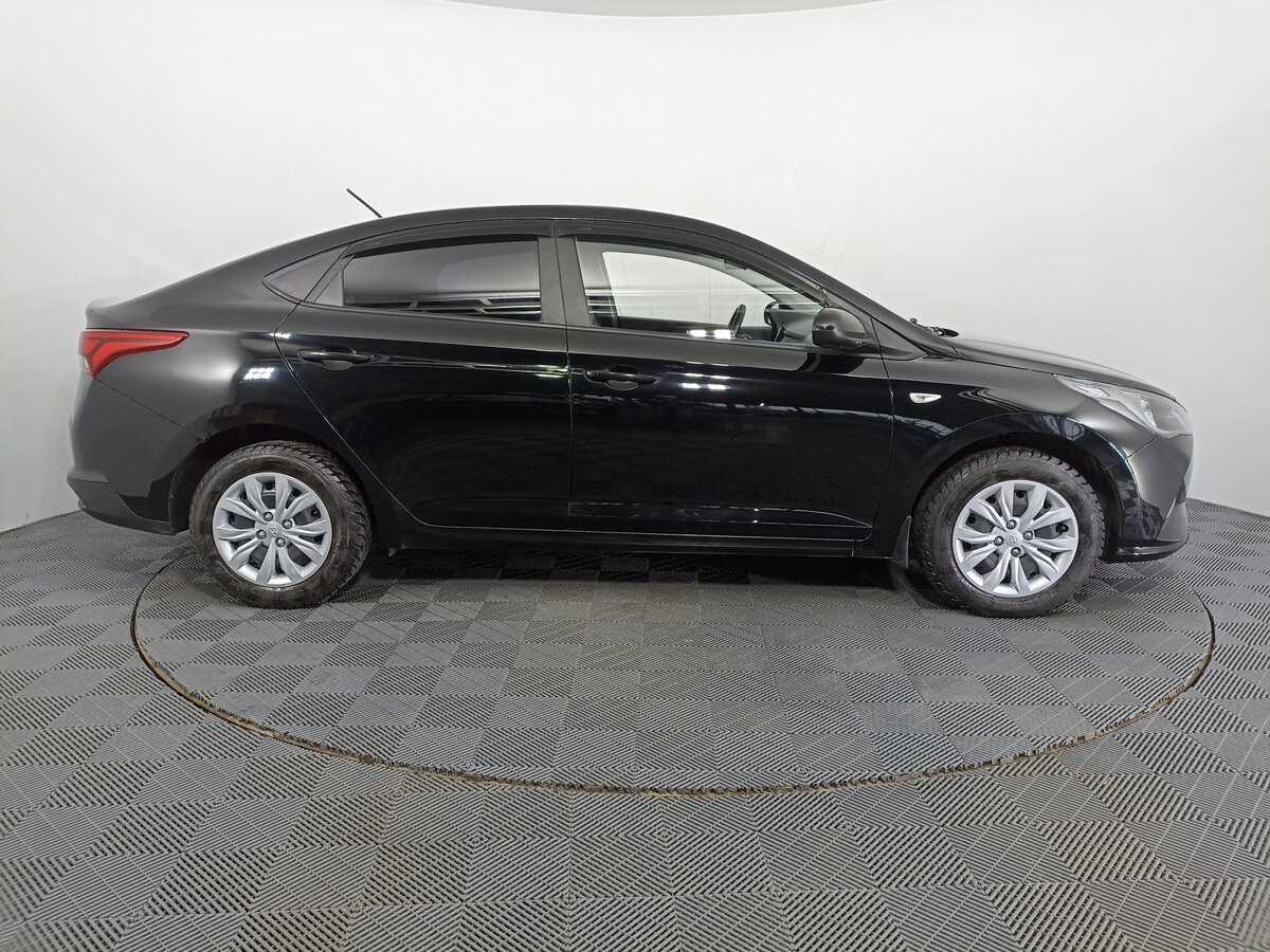 Hyundai Solaris с пробегом — 2021 год. Фото: #3