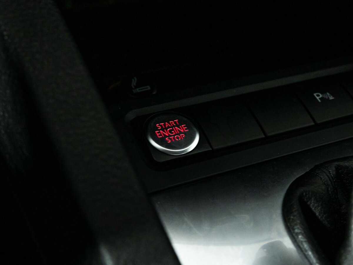 Volkswagen Jetta с пробегом — 2014 год. Фото: #15