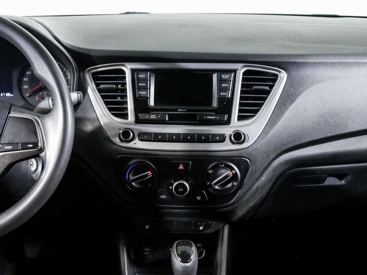 Hyundai Solaris с пробегом — 2021 год. Фото: #12