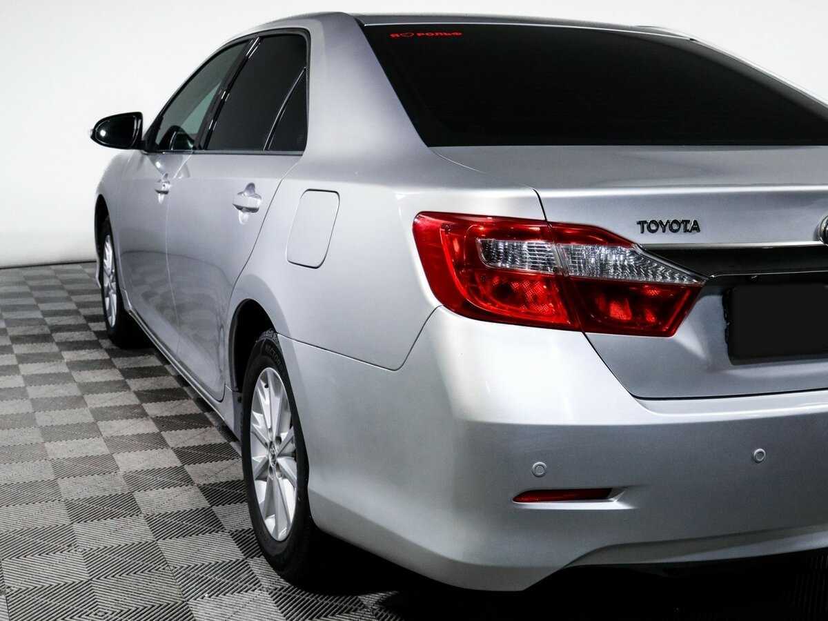 Toyota Camry с пробегом — 2013 год. Фото: #16