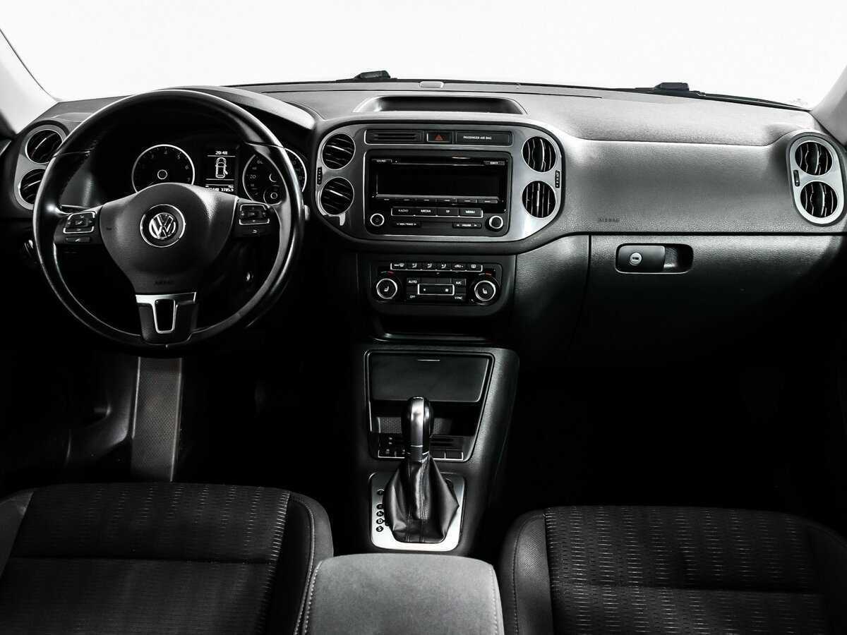 Volkswagen Tiguan с пробегом — 2014 год. Фото: #10