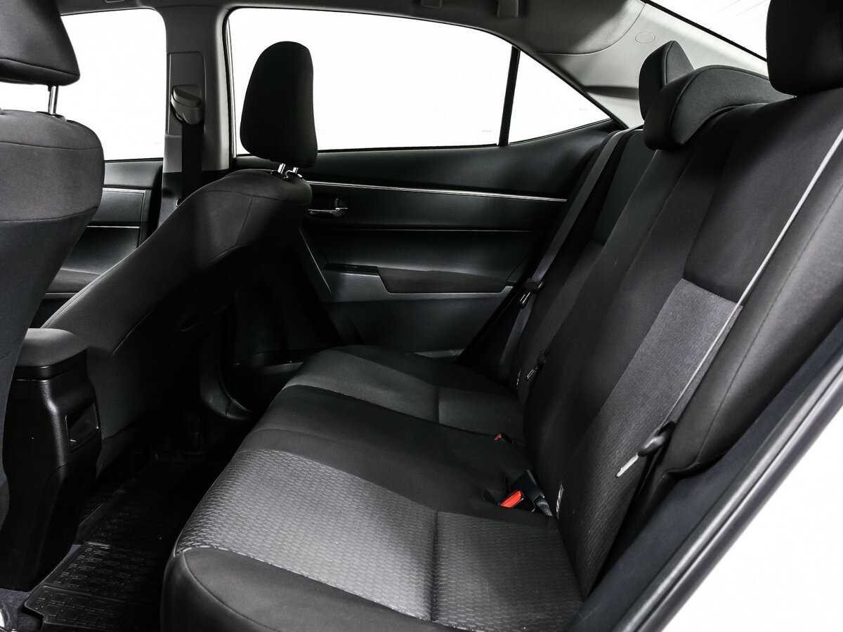 Toyota Corolla с пробегом — 2013 год. Фото: #12