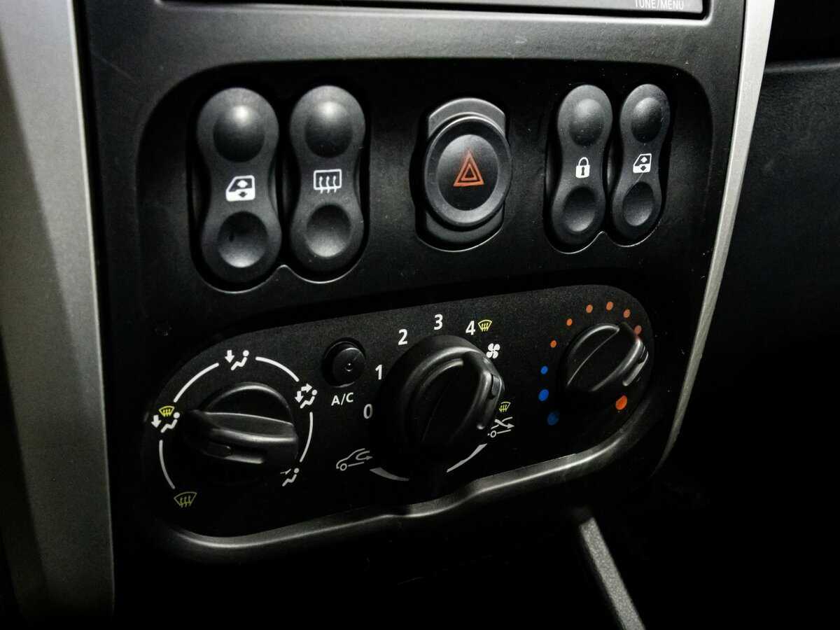 Nissan Almera с пробегом — 2016 год. Фото: #9