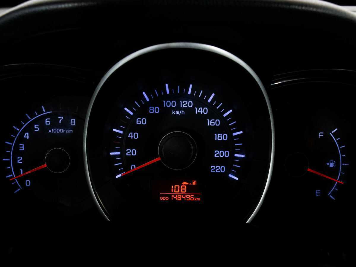 Kia Rio с пробегом — 2014 год. Фото: #13