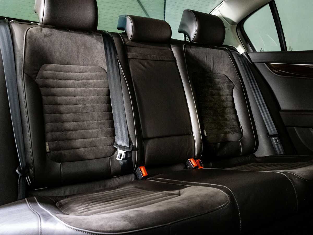 Volkswagen Passat с пробегом — 2012 год. Фото: #17