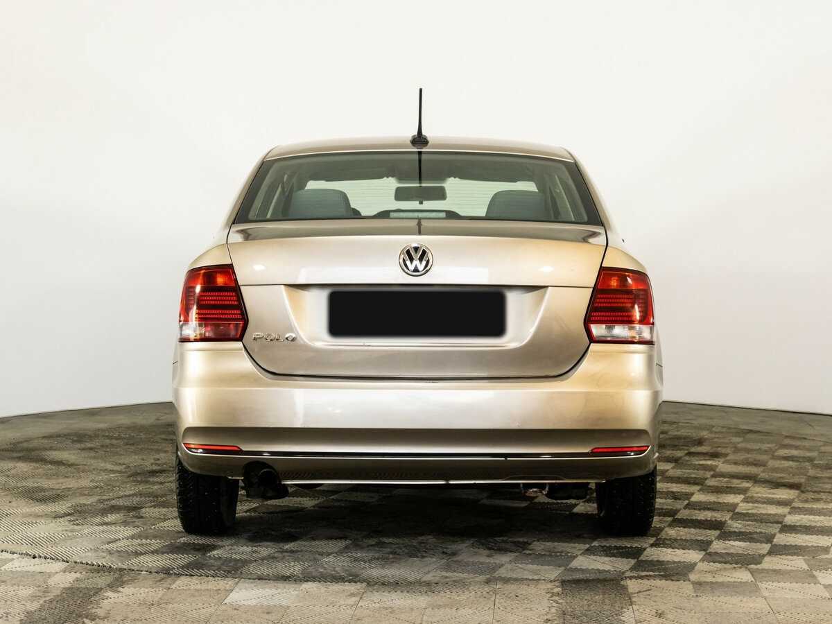 Volkswagen Polo с пробегом — 2017 год. Фото: #4