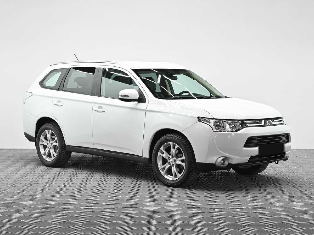 Mitsubishi Outlander с пробегом — 2012 год. Фото: #2