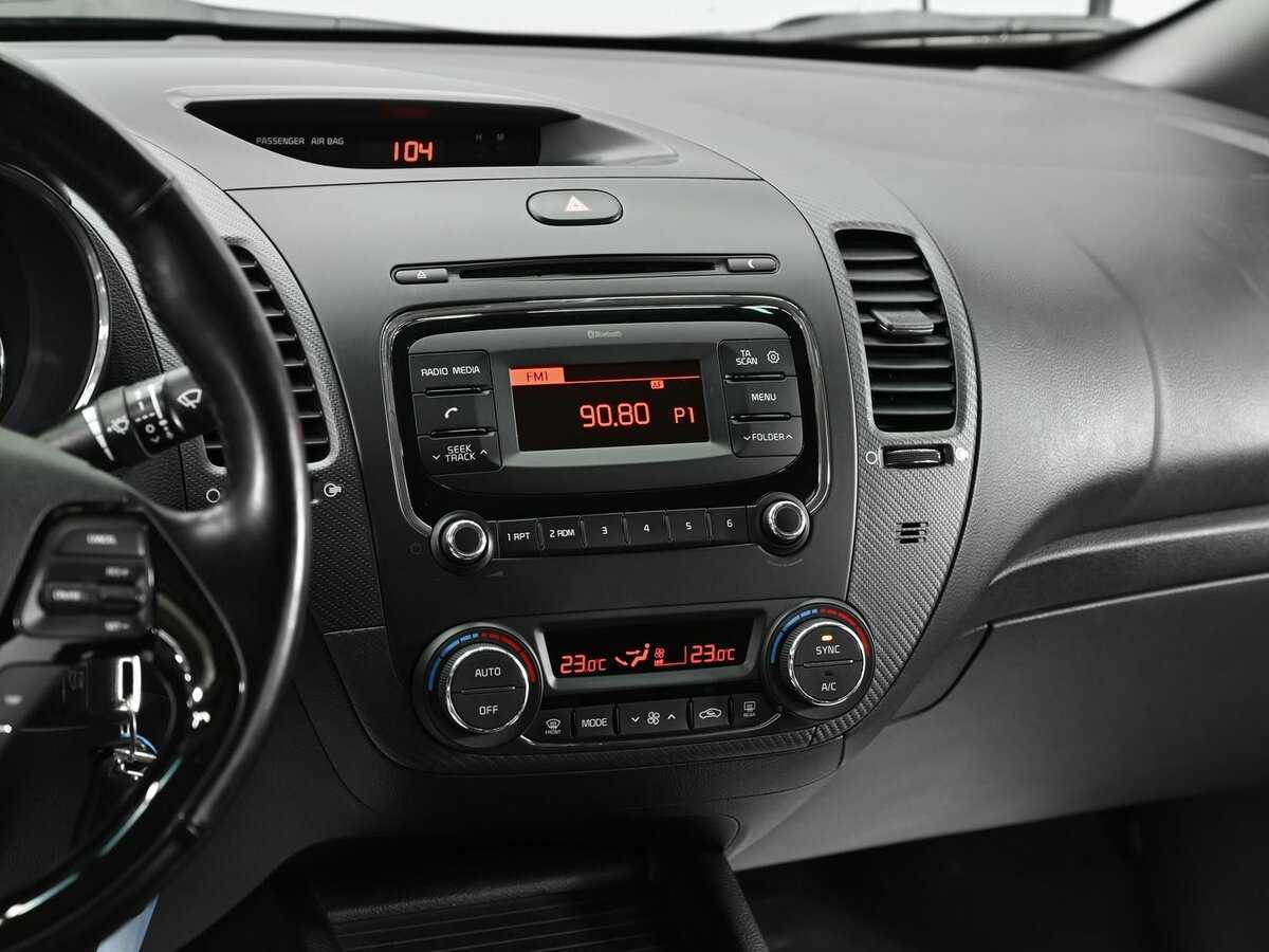 Kia Cerato с пробегом — 2018 год. Фото: #9