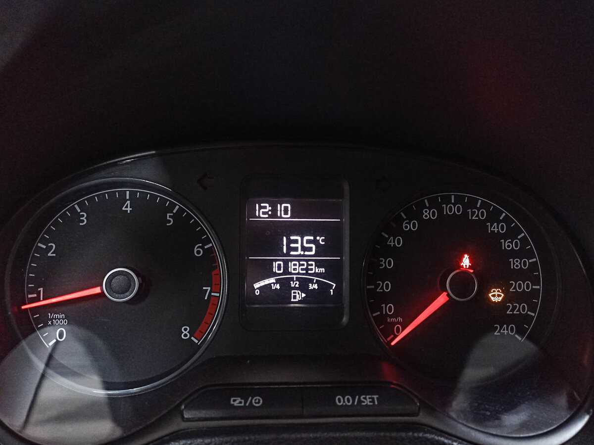 Volkswagen Polo с пробегом — 2019 год. Фото: #11