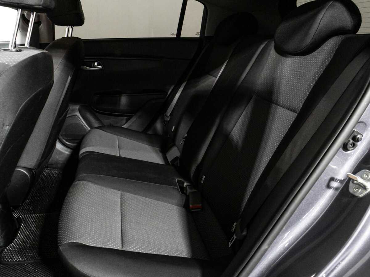 Kia Rio с пробегом — 2022 год. Фото: #9